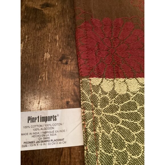 Pier 1 Imports Peonies Jacquard Placemat Set 13" X 19" 100% Cotton Red/Green/Whi - Picture 3 of 3